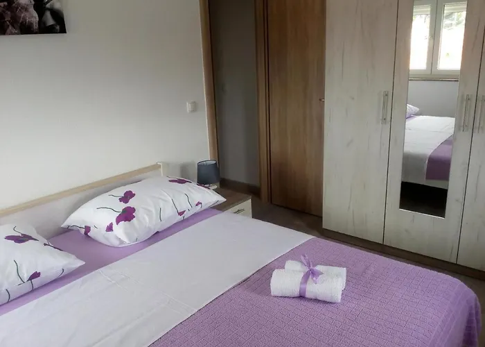 Tereza Апартаменты Обровац